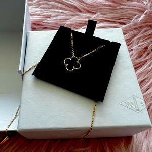 Van cleef & Arpel necklace